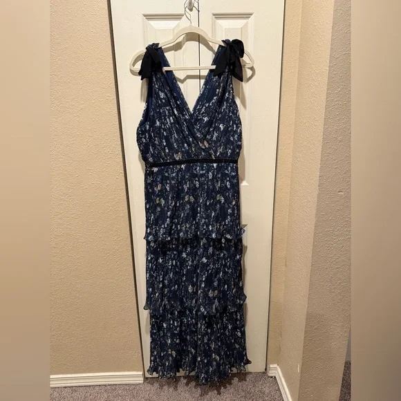 Lulu's Navy Floral Tiered Maxi Dress with Black Shoulder Ties - Picture 11 of 15
